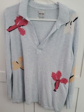 NIC+ZOE Light Blue V-Neck Collared Sweater with Pink and Cream Floral Accents